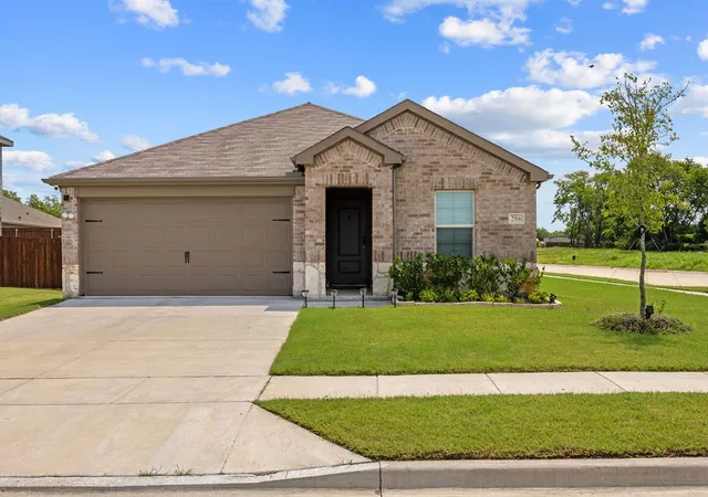 Photo 1 of Single family home for sale at 206 Nokota Dr, Leonard, TX 75452 | MLS# 21298668 | Listing updated on 2026-09-10