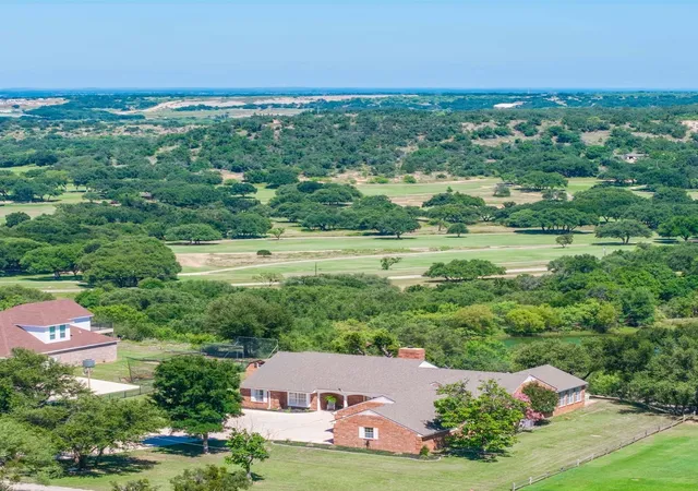 Photo 1 of Single family home for sale at 19 Spring Hollow, Brownwood, TX 76801 | MLS# 21307238 | Listing updated on 2026-09-14