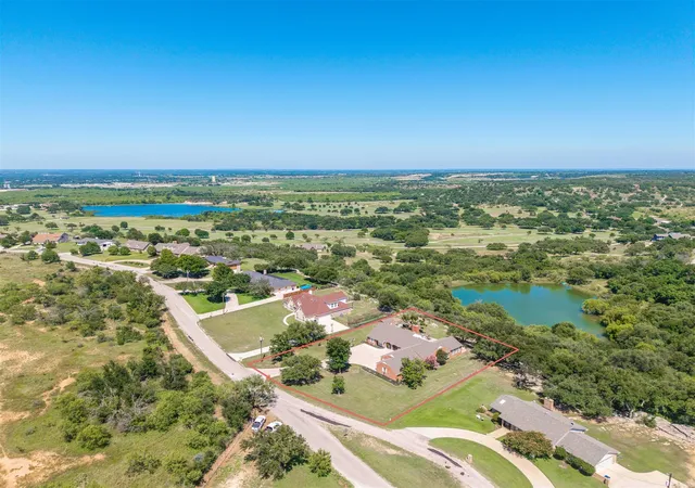 Photo 2 of Single family home for sale at 19 Spring Hollow, Brownwood, TX 76801 | MLS# 21307238 | Listing updated on 2026-09-14
