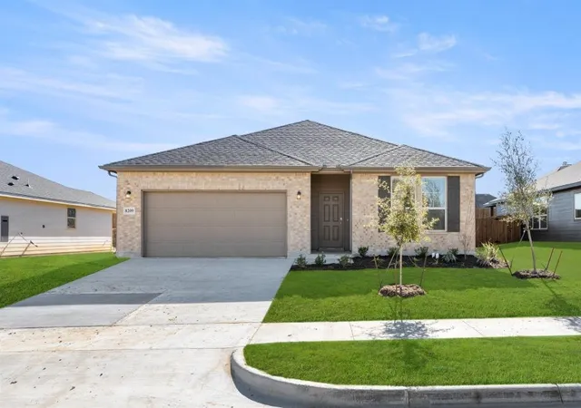 Photo 1 of Sale Pending at 10941 Cacao Dr, Fort Worth, TX 76108 | MLS# 21307710 | Listing updated on 2026-09-10