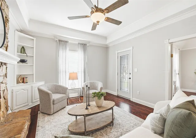 Photo 3 of Sale Pending at 9121 6th St, Frisco, TX 75033 | MLS# 21302728 | Listing updated on 2026-09-28