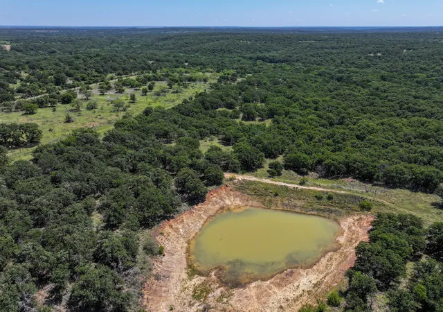 Photo 3 of House for sale at 18156 Hwy 281 N, Jacksboro, TX 76458 | MLS# 21302585 | Listing updated on 2026-09-11