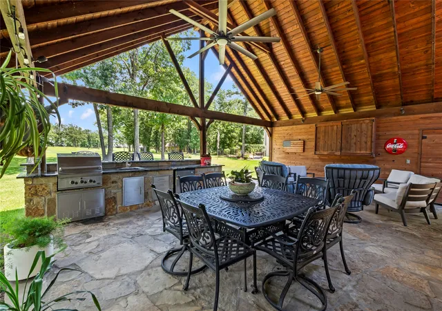 Photo 1 of Single family home for sale at 301 Saint Andrews Dr, Mabank, TX 75156 | MLS# 21299217 | Listing updated on 2026-09-10