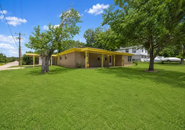 Photo 2 of Single family home for sale at 4028 Shawnee Trl, Fort Worth, TX 76135 | MLS# 21307778 | Listing updated on 2026-09-08