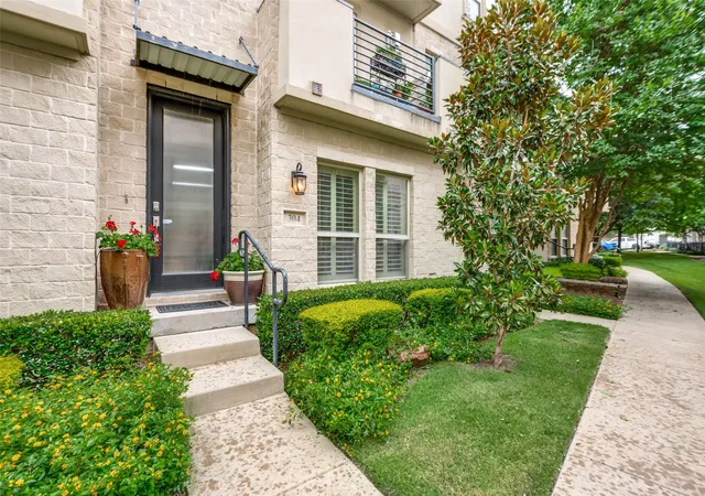 Photo 2 of Condo for sale at 7333 Valley View Ln #304, Dallas, TX 75240 | MLS# 21301893 | Listing updated on 2026-09-13