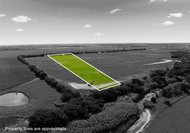 Photo 3 of Land for sale at Tract 7 Hcr 3204, Abbott, TX 76621 | MLS# 21307954 | Listing updated on 2026-09-10