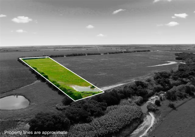 Photo 2 of Land for sale at Tract 8 Hcr 3204, Abbott, TX 76621 | MLS# 21307964 | Listing updated on 2026-09-10