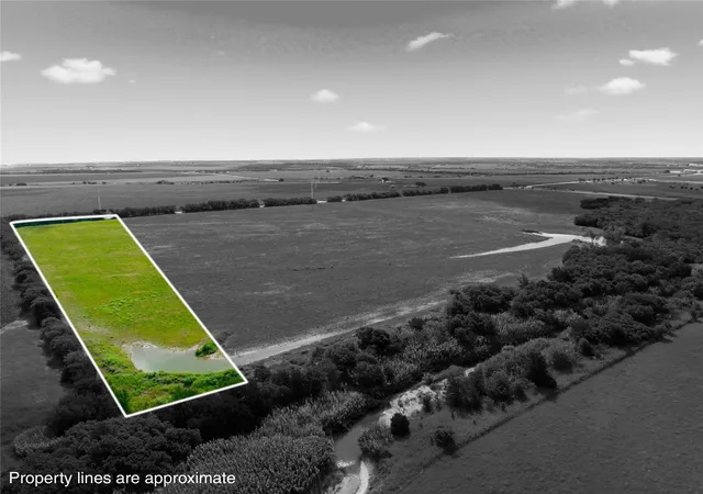 Photo 3 of Land for sale at Tract 8 Hcr 3204, Abbott, TX 76621 | MLS# 21307964 | Listing updated on 2026-09-10