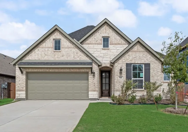 Photo 2 of Single family home for sale at 841 Blue Fescue Rd, Justin, TX 76247 | MLS# 21308060 | Listing updated on 2026-10-19