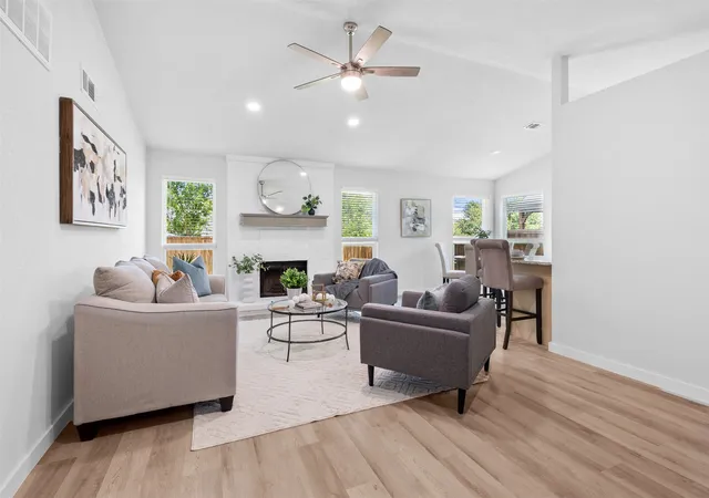Photo 2 of Single family home for sale at 212 Mapleridge Dr, Rockwall, TX 75032 | MLS# 21290301 | Listing updated on 2026-09-25