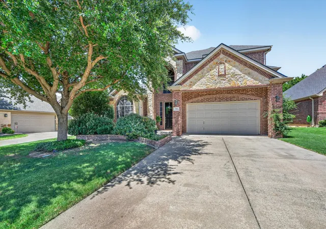 Photo 1 of Single family home for sale at 759 Peach Ln, Burleson, TX 76028 | MLS# 21304970 | Listing updated on 2026-09-16
