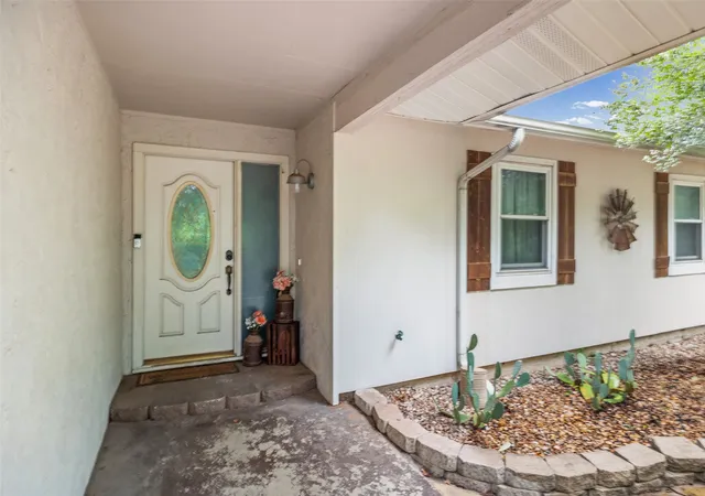Photo 3 of Single family home for sale at 4111 Davis Rd, Granbury, TX 76049 | MLS# 21308158 | Listing updated on 2026-10-06