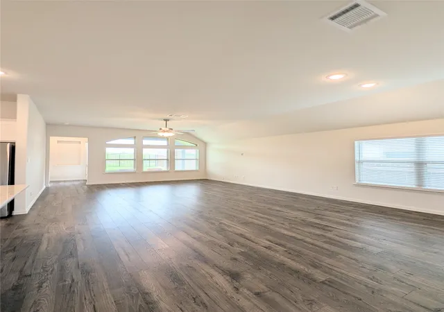 Photo 3 of Single family home for sale at 3934 Timberview St, Midlothian, TX 76065 | MLS# 21308350 | Listing updated on 2026-08-02