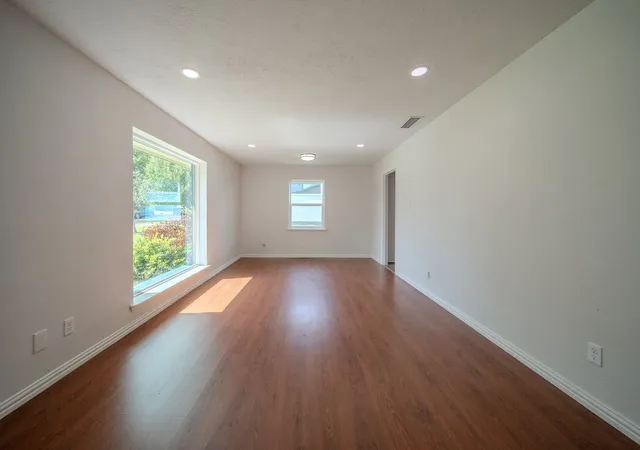 Photo 3 of Single family home for sale at 2513 Belhaven Dr, Mesquite, TX 75150 | MLS# 21308515 | Listing updated on 2026-09-08