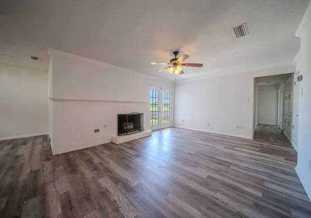Photo 4 of Single family home for sale at 2513 Belhaven Dr, Mesquite, TX 75150 | MLS# 21308515 | Listing updated on 2026-09-08