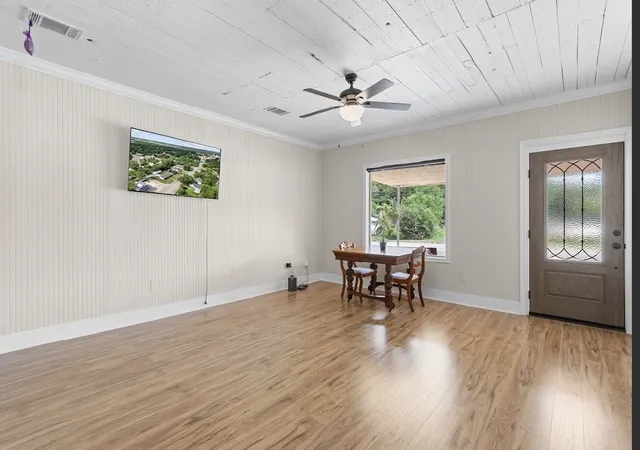 Photo 4 of Single family home for sale at 1003 W 5Th St, Clifton, TX 76634 | MLS# 21308800 | Listing updated on 2026-09-11