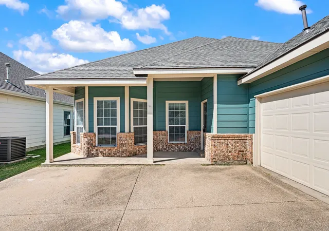 Photo 3 of Single family home for sale at 9509 Water Tree Dr, Mc Kinney, TX 75072 | MLS# 21308865 | Listing updated on 2026-09-14