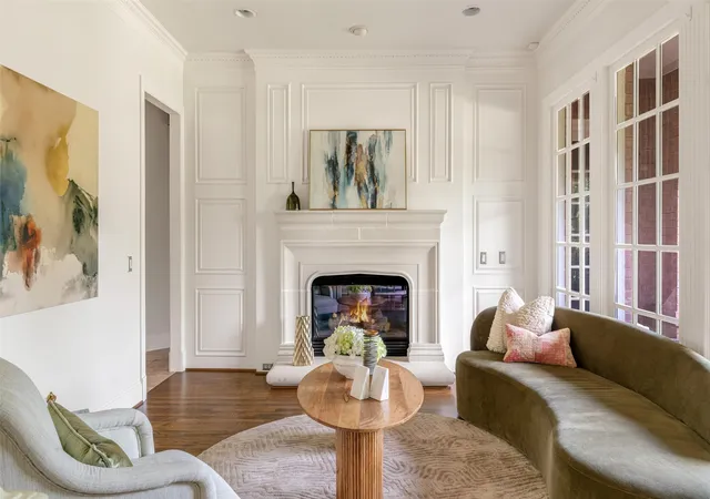 Photo 3 of Sale Pending at 10110 Betty Jane Ln, Dallas, TX 75229 | MLS# 21308969 | Listing updated on 2026-09-14