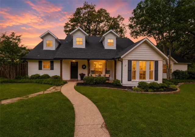 Photo 1 of Single family home for sale at 8948 David Fort Rd, Argyle, TX 76226 | MLS# 21308848 | Listing updated on 2026-09-09