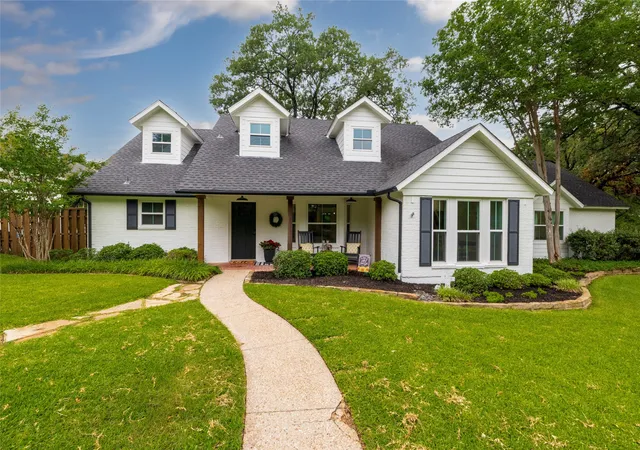 Photo 3 of Single family home for sale at 8948 David Fort Rd, Argyle, TX 76226 | MLS# 21308848 | Listing updated on 2026-09-09
