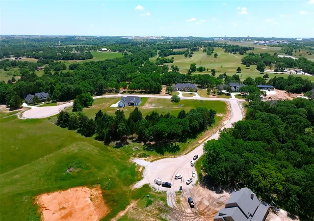 Photo 2 of Sale Pending at 110 Big Cedar Ct, Decatur, TX 76234 | MLS# 21258814 | Listing updated on 2026-09-10
