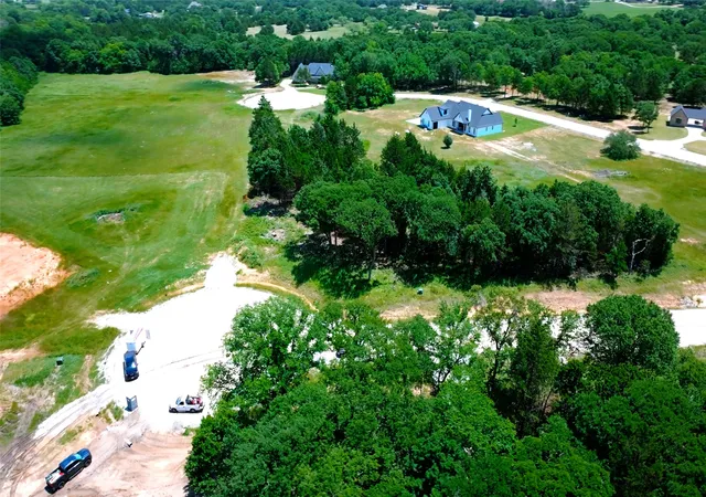 Photo 3 of Sale Pending at 110 Big Cedar Ct, Decatur, TX 76234 | MLS# 21258814 | Listing updated on 2026-09-10