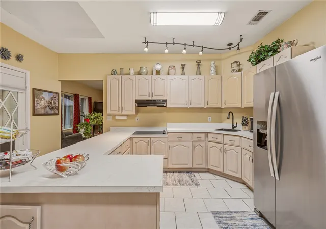 Photo 3 of Sale Pending at 118 Pleasant Valley Ln, Weatherford, TX 76087 | MLS# 21309168 | Listing updated on 2026-09-08