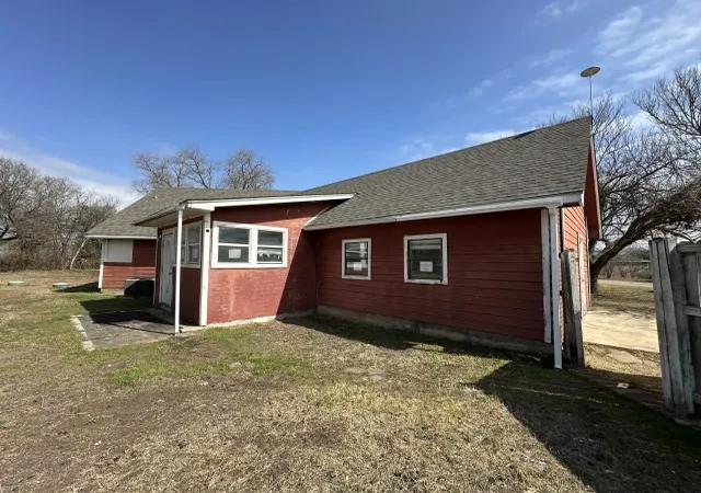 Photo 3 of Single family home for sale at 548 Spring River Dr, Martindale, TX 78655 | MLS# 21309265 | Listing updated on 2026-09-08