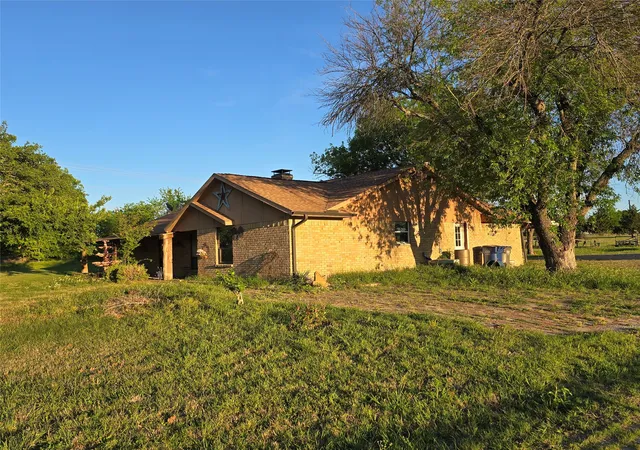 Photo 2 of Single family home for sale at 1100 Creek Bend Ln, Allen, TX 75002 | MLS# 21291418 | Listing updated on 2026-09-09