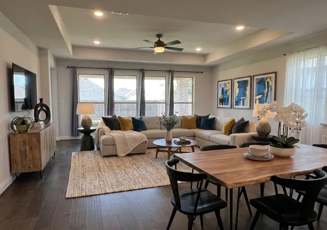 Photo 4 of Single family home for sale at 124 Savannah, Little Elm, TX 75068 | MLS# 21309361 | Listing updated on 2026-09-12