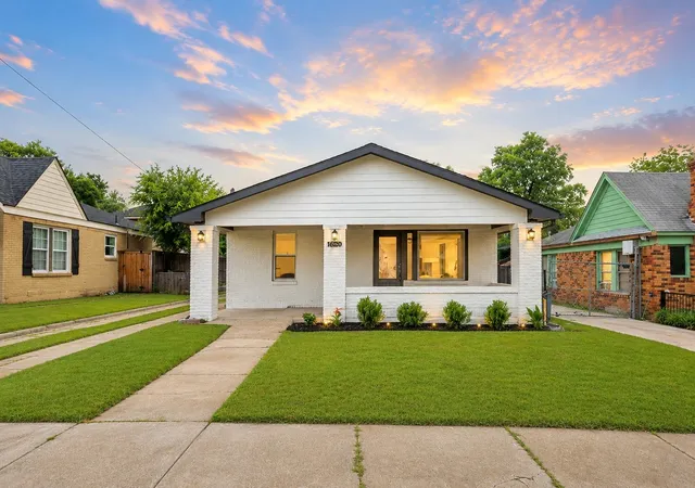 Photo 2 of Single family home for sale at 2742 Burlington Blvd, Dallas, TX 75211 | MLS# 21309439 | Listing updated on 2026-10-03