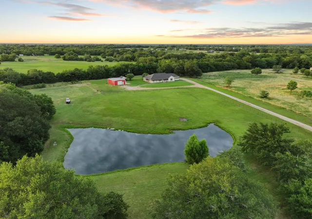 Photo 1 of Single family home for sale at 7106 County Road 4729, Commerce, TX 75428 | MLS# 21309468 | Listing updated on 2026-09-13