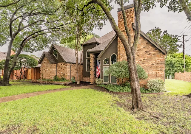 Photo 3 of Single family home for sale at 2002 Diamond Oaks Dr, Garland, TX 75044 | MLS# 21309452 | Listing updated on 2026-09-14