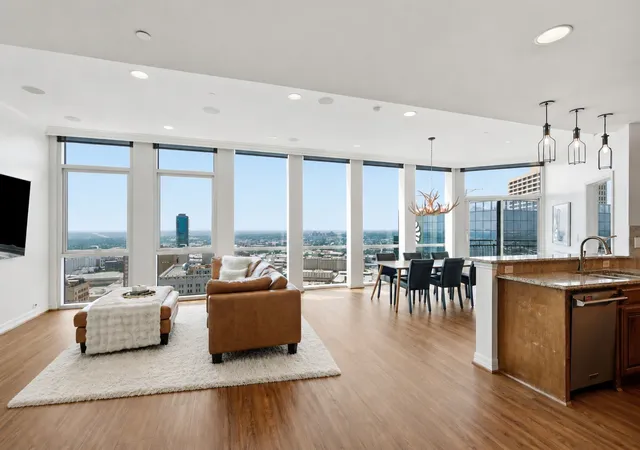 Photo 3 of Sale Pending at 500 Throckmorton St #3010, Fort Worth, TX 76102 | MLS# 21309382 | Listing updated on 2026-09-12