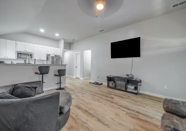 Photo 3 of Single family home for sale at 267 Tombstone Rd, Abilene, TX 79602 | MLS# 21306069 | Listing updated on 2026-10-01