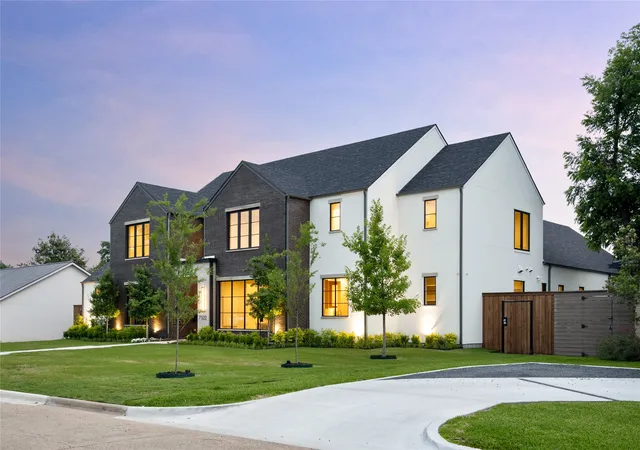 Photo 2 of Mansion for sale at 7522 Midbury Dr, Dallas, TX 75230 | MLS# 21309437 | Listing updated on 2026-09-13