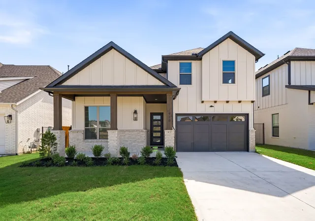 Photo 1 of Single family home for sale at 910 Sandpiper Dr, Aledo, TX 76008 | MLS# 21309628 | Listing updated on 2026-09-16