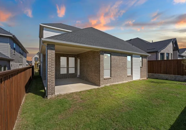 Photo 4 of Single family home for sale at 609 Limerick Ln, Celina, TX 75009 | MLS# 21309626 | Listing updated on 2026-10-21
