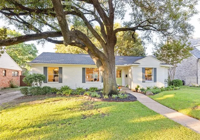 Photo 1 of Single family home for sale at 3625 Ingleside Dr, Dallas, TX 75229 | MLS# 21305856 | Listing updated on 2026-07-29