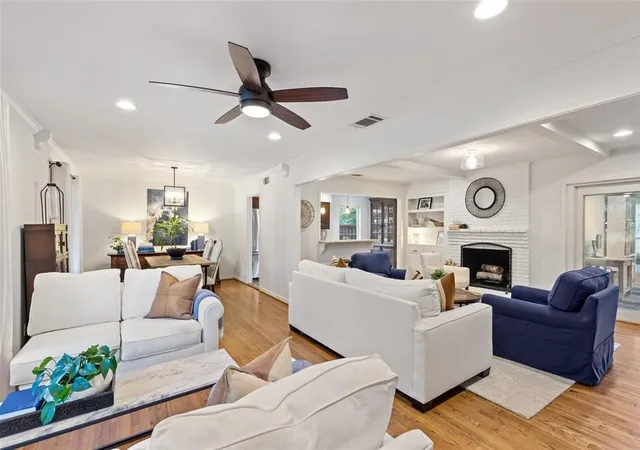 Photo 3 of Single family home for sale at 3625 Ingleside Dr, Dallas, TX 75229 | MLS# 21305856 | Listing updated on 2026-07-29