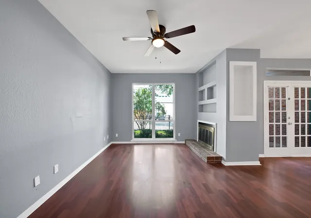Photo 2 of Condo for sale at 5750 Phoenix Dr #33, Dallas, TX 75231 | MLS# 21309675 | Listing updated on 2026-10-03