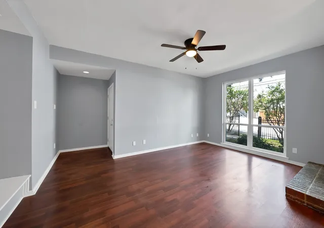 Photo 3 of Condo for sale at 5750 Phoenix Dr #33, Dallas, TX 75231 | MLS# 21309675 | Listing updated on 2026-10-03