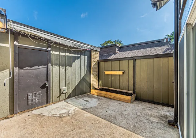 Photo 3 of Sale Pending at 4643 Country Creek Dr #1090, Dallas, TX 75236 | MLS# 21309757 | Listing updated on 2026-09-14