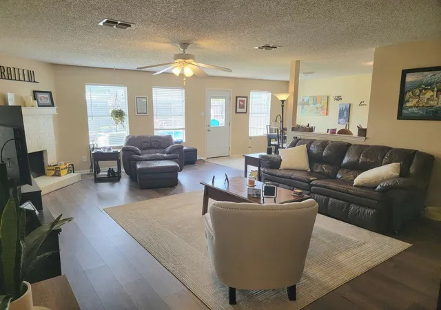 Photo 3 of Single family home for sale at 1403 Glenwick Dr, Rockwall, TX 75032 | MLS# 21309756 | Listing updated on 2026-08-02
