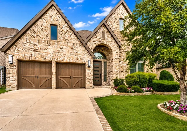 Photo 2 of Single family home for sale at 730 Dover Dr, Prosper, TX 75078 | MLS# 21309884 | Listing updated on 2026-09-12