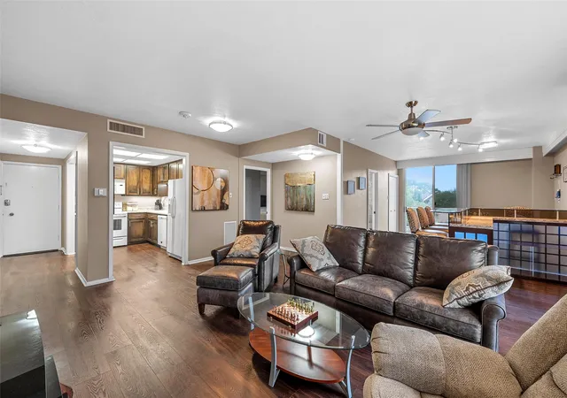Condo for sale at 4924 Cobbs Dr #2A, Waco, TX 76710 | MLS# 21309868