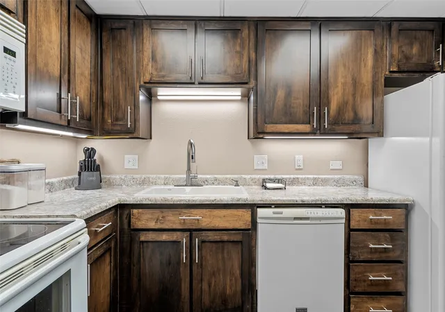 Photo 3 of Condo for sale at 4924 Cobbs Dr #2A, Waco, TX 76710 | MLS# 21309868 | Listing updated on 2026-08-01