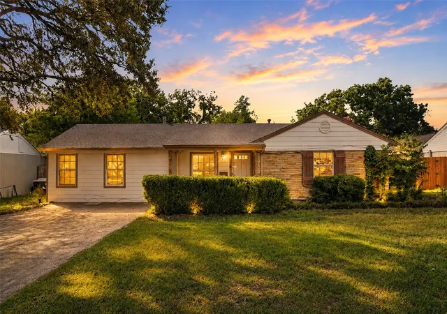 Photo 2 of Single family home for sale at 3524 South Dr, Fort Worth, TX 76109 | MLS# 21302921 | Listing updated on 2026-10-03