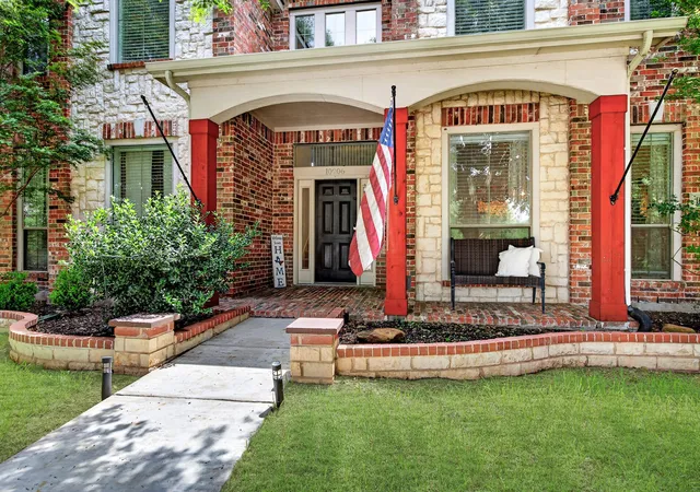 Photo 2 of Single family home for sale at 10906 Ascot Dr, Frisco, TX 75033 | MLS# 21309936 | Listing updated on 2026-09-13
