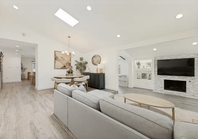Photo 3 of Single family home for sale at 6716 Roundrock Rd, Dallas, TX 75248 | MLS# 21297010 | Listing updated on 2026-09-12